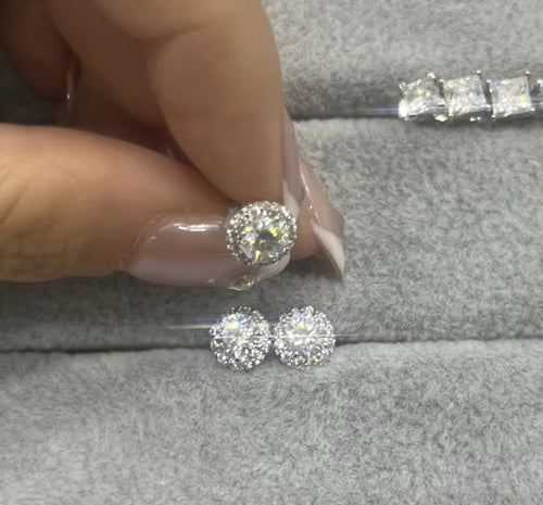 6.5 mm VVS1 Moissanite earrings 1ct